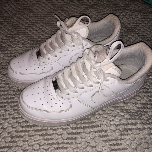poshmark air force 1